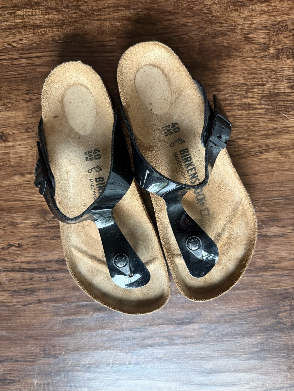 Birkenstock Black Patent Gizeh Thong Sandals - Women's